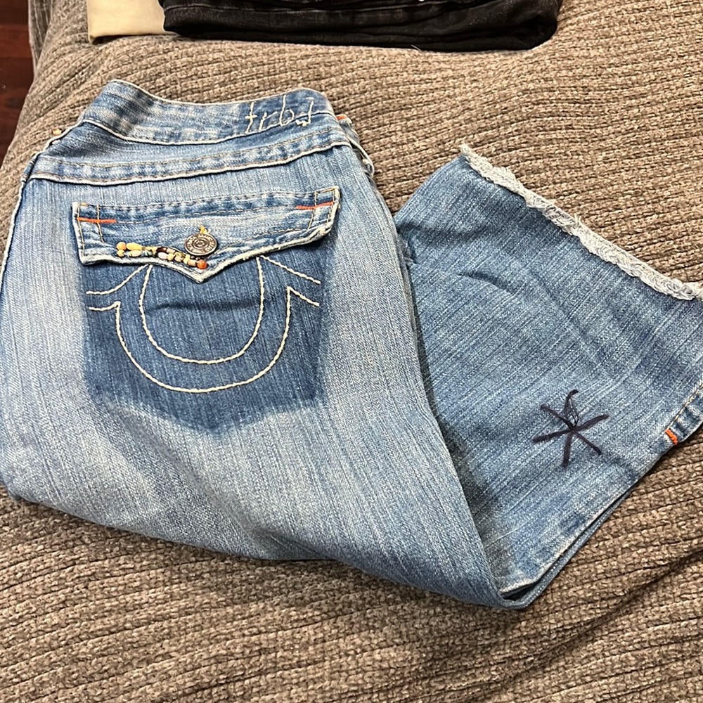 Vintage true religion capri beaded jeans size 32 inseam 15